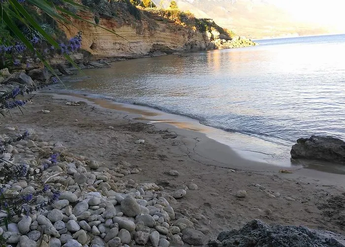 Pessada Bay And * Pesádha