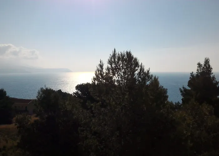 Pessada Bay And Pesádha