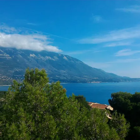Pessada Bay And Apartmán Pesádha