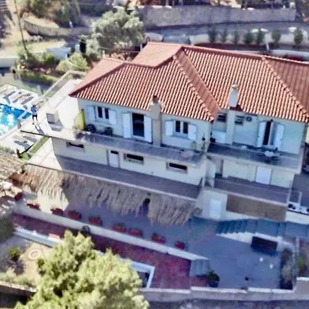 Апартаменты Pessada Bay And